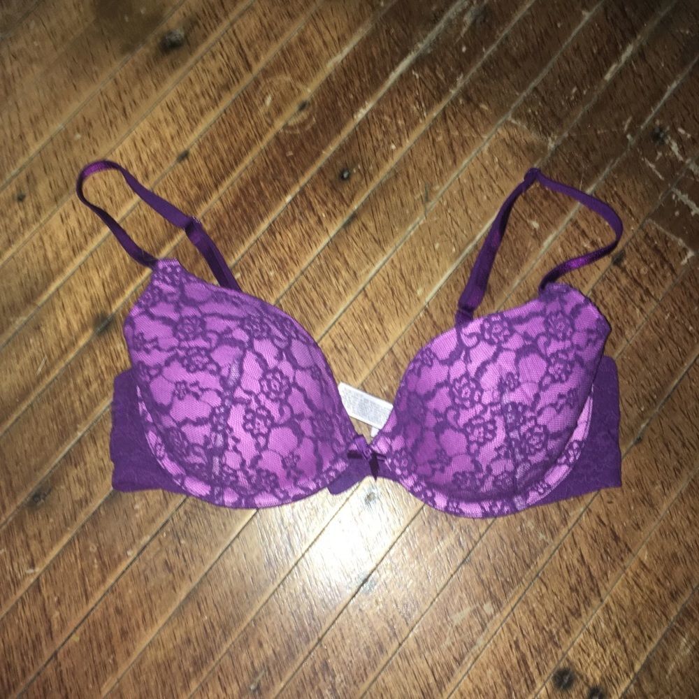 Victoria’s Secret purple 34C lace lingerie Demi bra